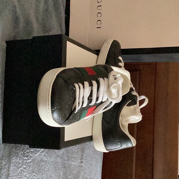 Size 6 men shoes - Picture 5 of 6